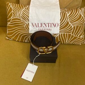 Great Holiday Gift! Valentino Vlogo Leather Trimmed Belt Brown Size 85 NWT